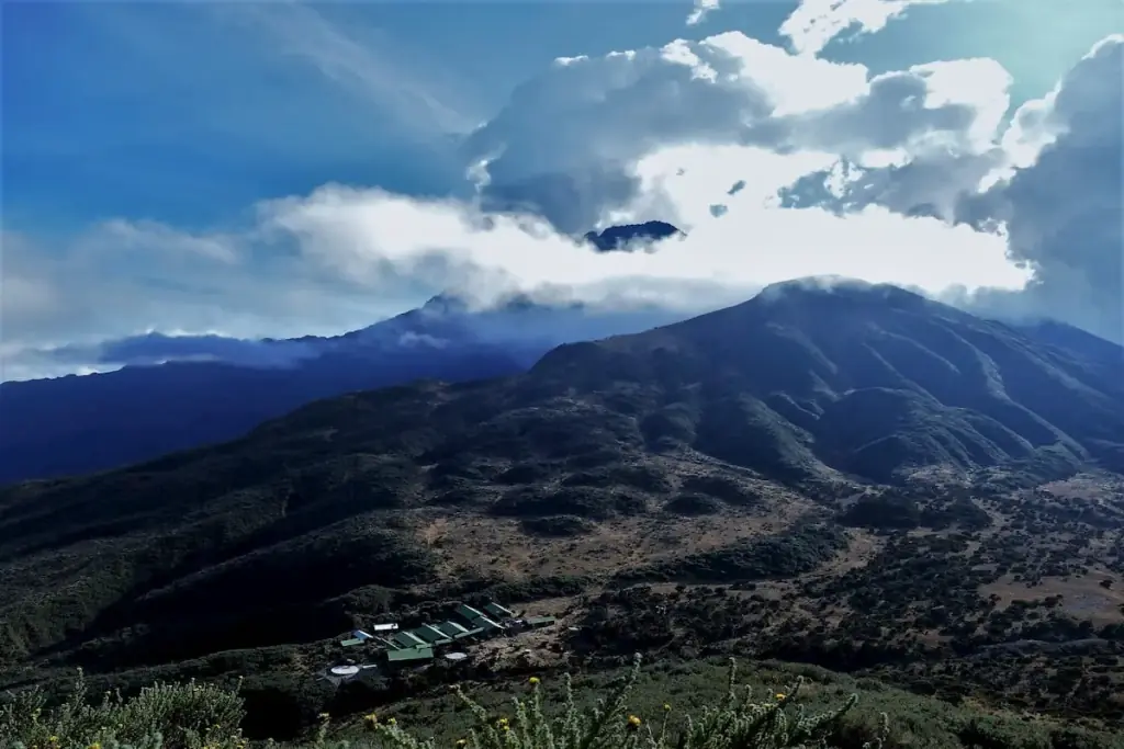 4 days mount meru climbing four days meru trekking