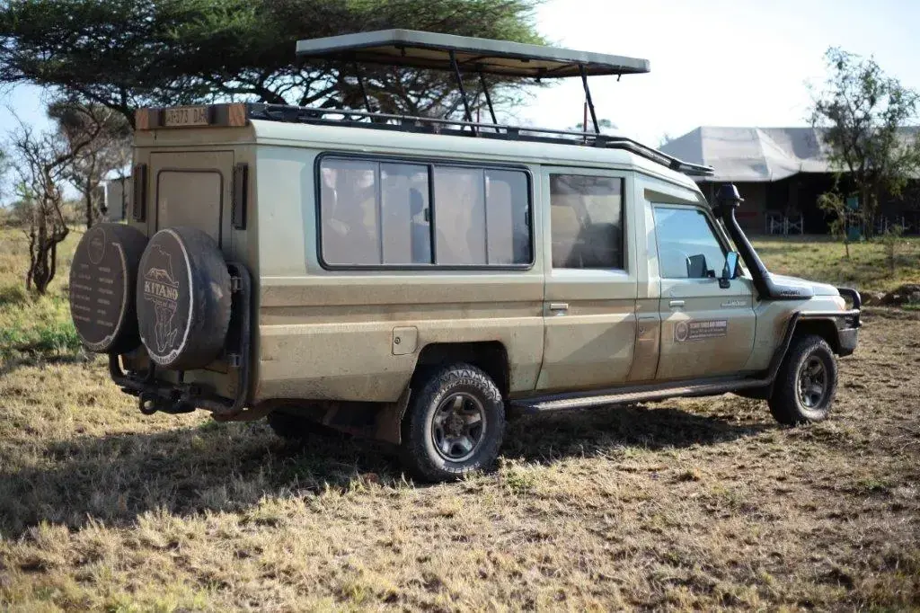3 days tanzania mid-range safari 3 days tanzania lodge mid-range