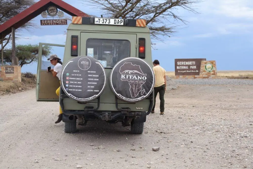 tanzania safari guide serengeti